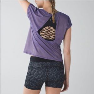 Lululemon Women’s Sweaty Or Not Crop Tee Heathered Iris Flower / Gold Size 8-10